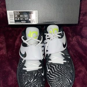 KD14 Basketball shoes